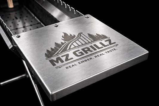 Ablageblech aus Edelstahl mit eingraviertem Mz Grillz Logo